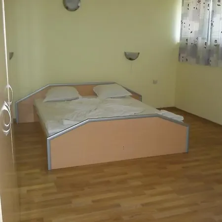 Gal In Elit 1 * ساني بيتش
